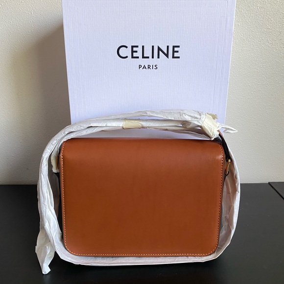 NIB Celine Teen Triomphe CrossbodyBag in Natural Tan Calfskin Leather - Picture 3 of 9